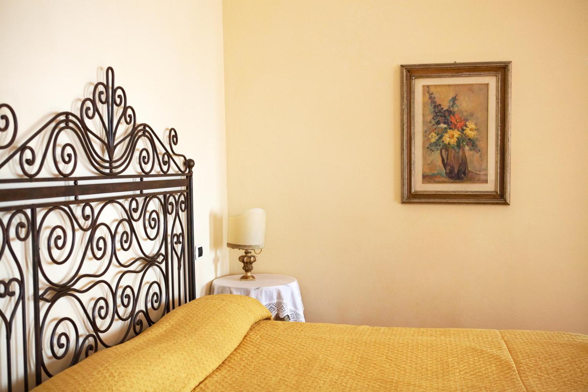 Relais Villa Belpoggio - Residenza D'Epoca Loro Ciuffenna Habitación foto